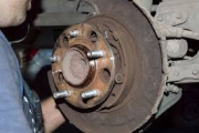 How to install lug nut studs